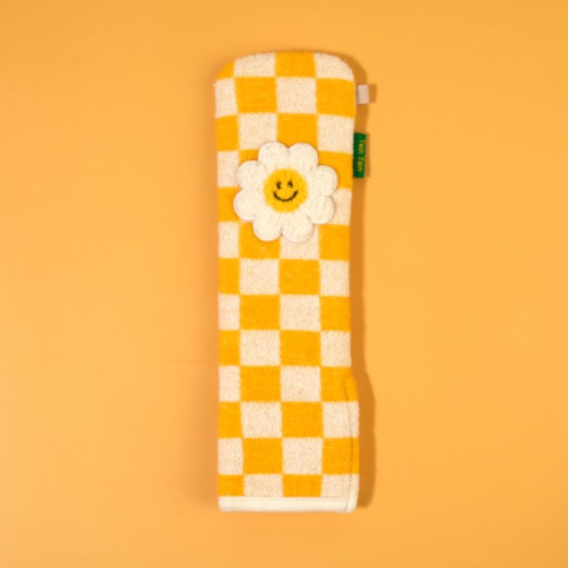 Smile Daisy Yellow Checkers - No Initial Version